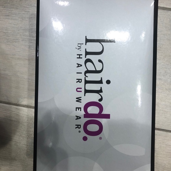 Feather cut wig by hairUwear - Picture 3 of 5